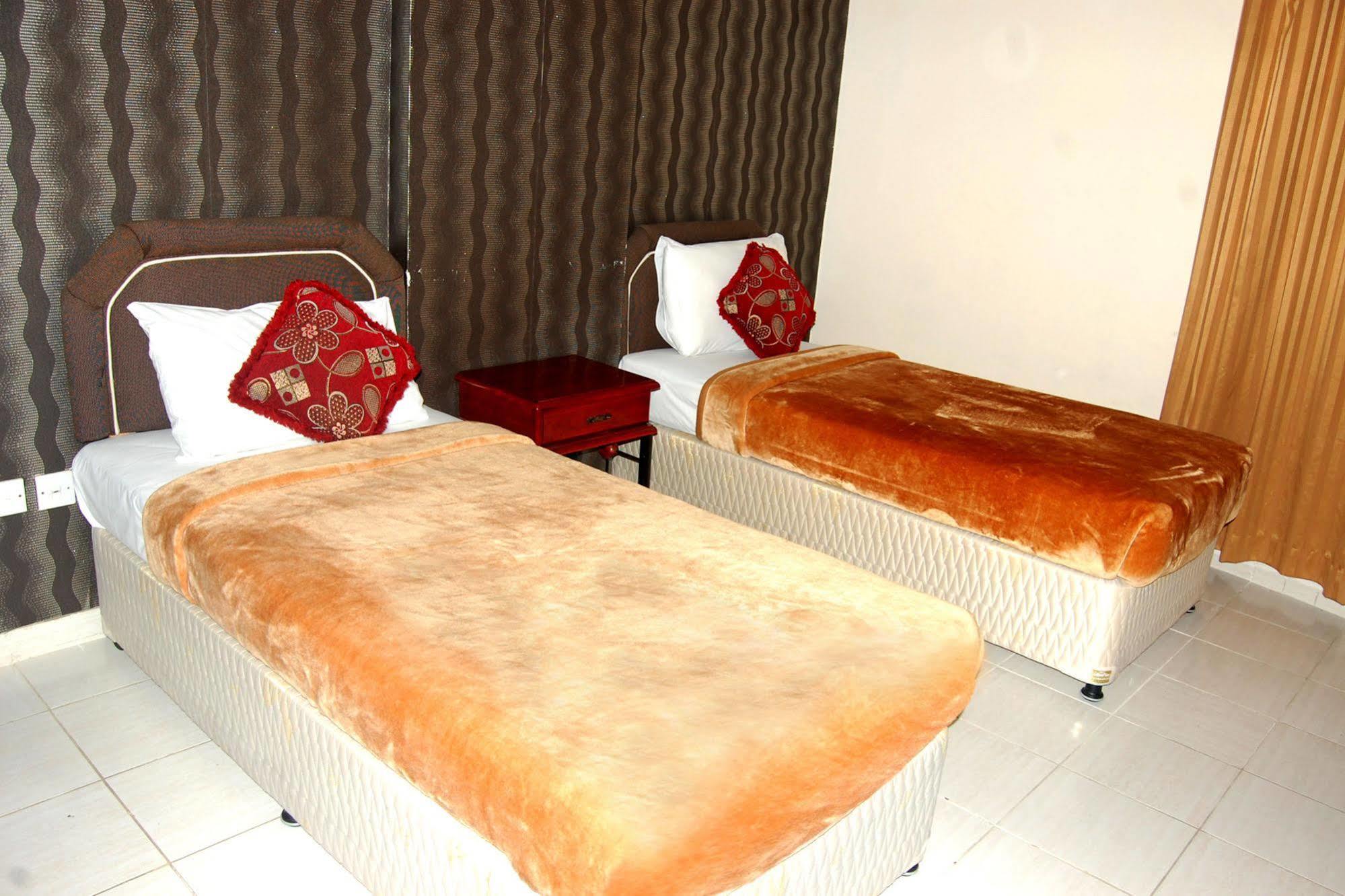 Al Ferdous Hotel Apartment Sharjah Eksteriør billede