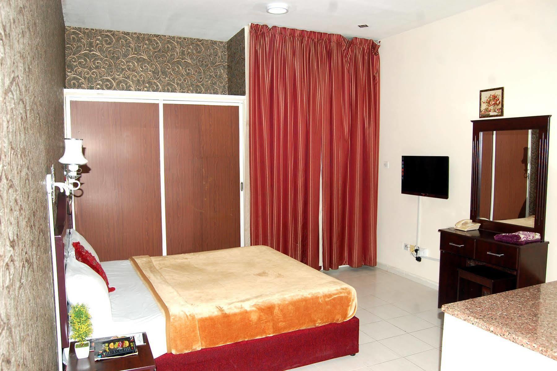 Al Ferdous Hotel Apartment Sharjah Eksteriør billede