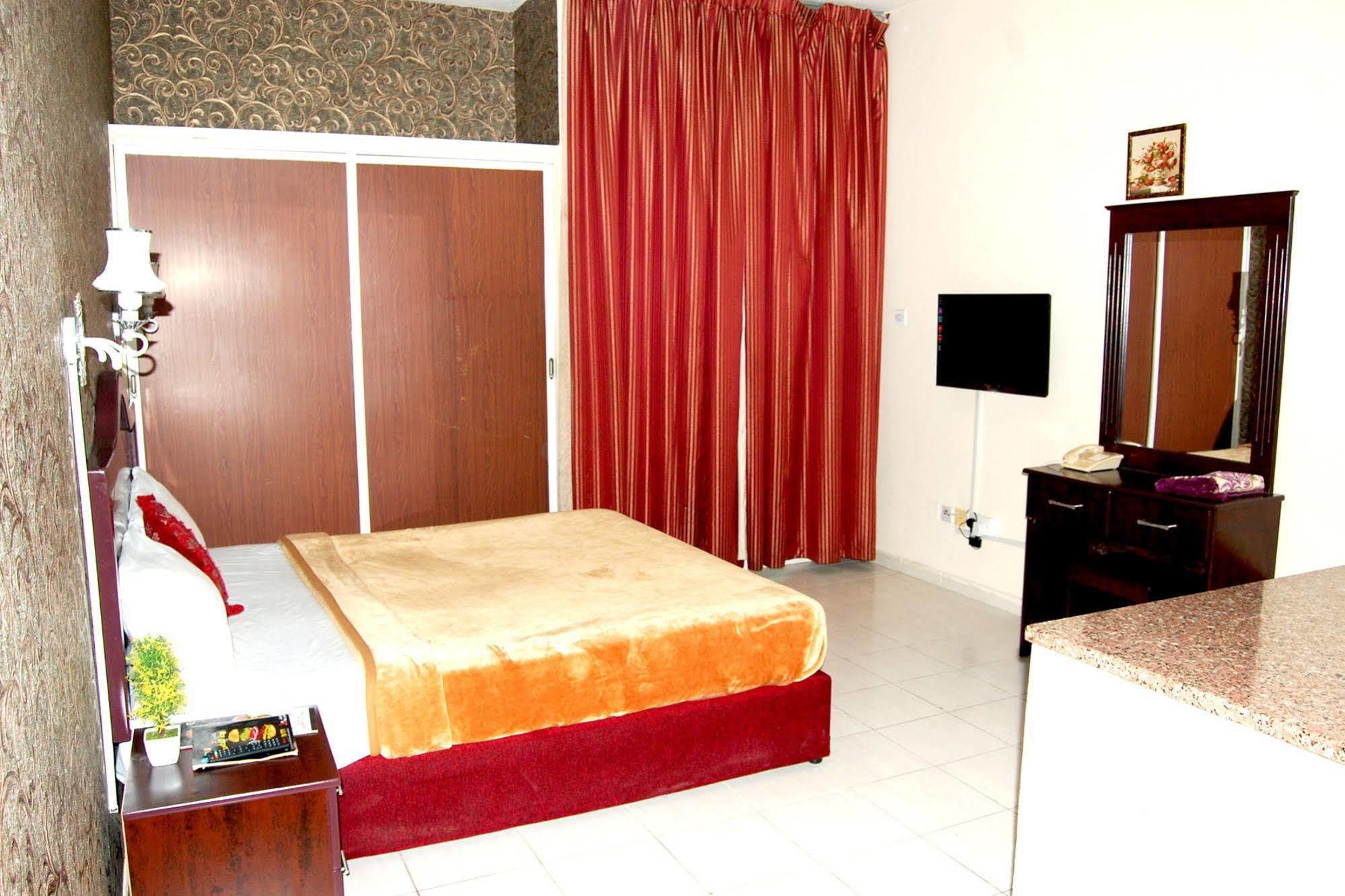 Al Ferdous Hotel Apartment Sharjah Eksteriør billede