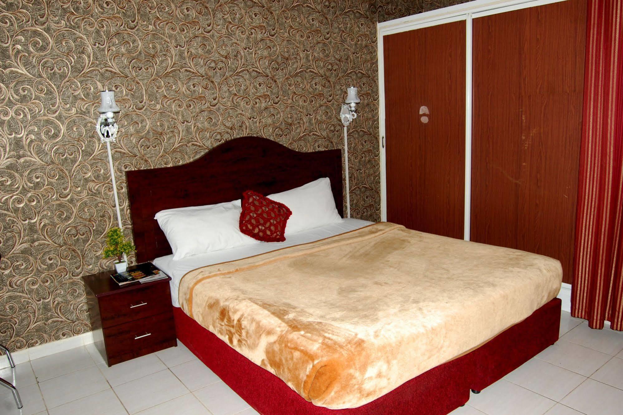 Al Ferdous Hotel Apartment Sharjah Eksteriør billede